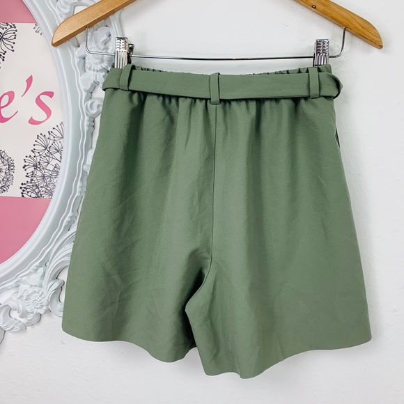 TOCHIE / Green Tie Waist Shorts - Picture 3 of 5